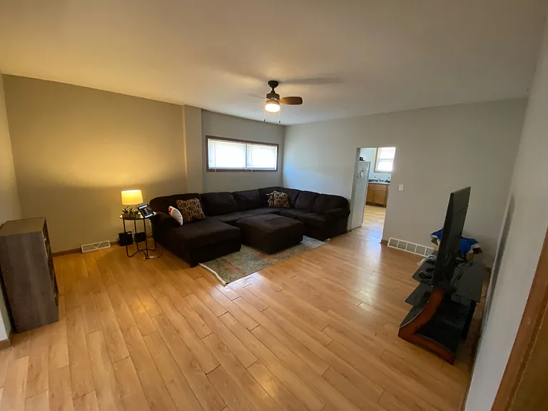 1408 Oshkosh Ave — Photo 8