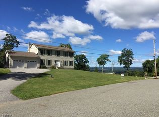 3 Red Oak Ct, Sussex, NJ 07461