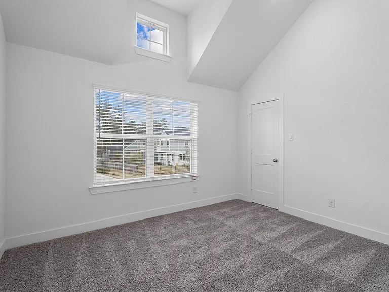 120 Red Cascade Ct — Photo 33