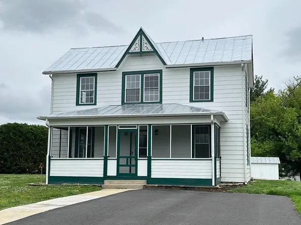 206 2nd St, Shenandoah, VA 22849