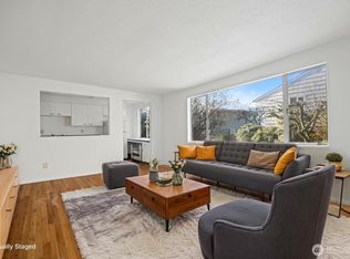 901 N Forest St APT 121, Bellingham, WA 98225