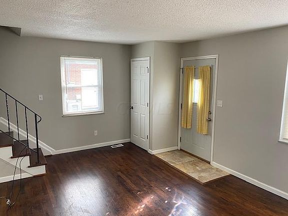 5th image of 3886 La Rosa Dr #886
