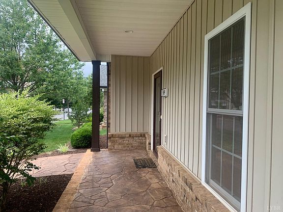 3rd image of 309 Capstone Dr
