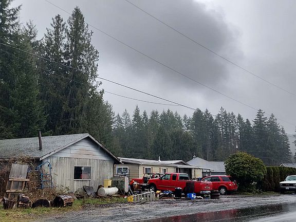 3rd image of 1502 Farm St #9