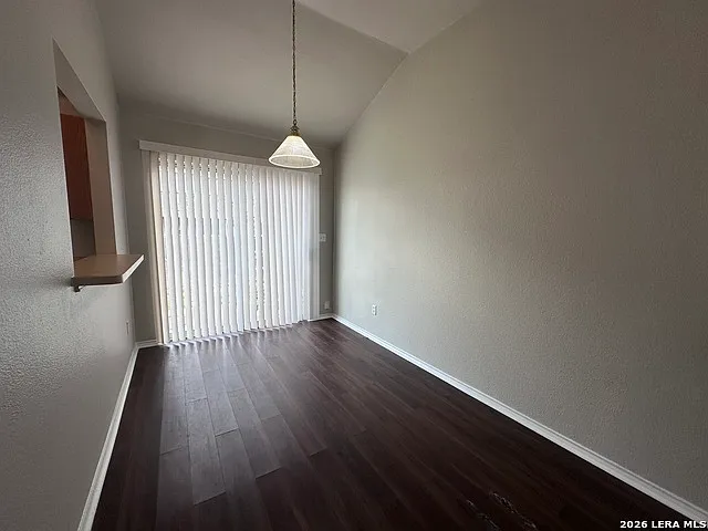 3042 Pine Valley Dr — Photo 4