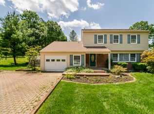 822 Winchester Dr, Westminster, MD 21157