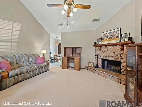 2nd image of 2514 Robin St