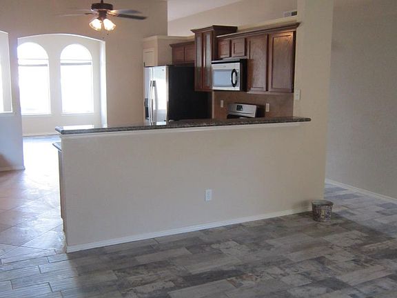 4th image of 2133 Shreya St