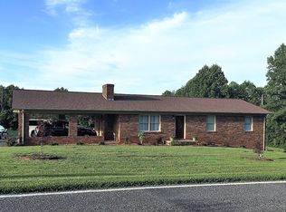 1672 Huffman Fork Rd, Purlear, NC 28665