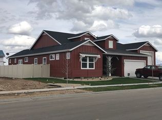 2392 E Shady Glade Dr, Meridian, ID 83642