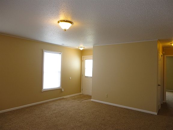 2nd image of 924 Balto Dr