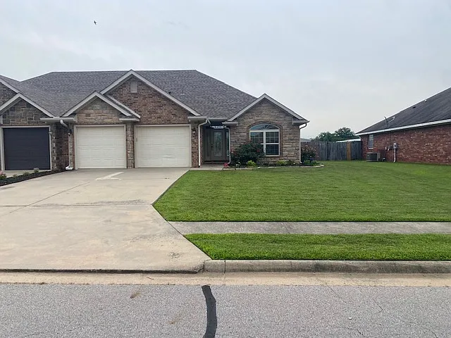 3 bed, 1750 sqft, $2,000 — Photo 2