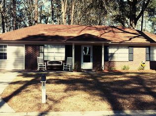 82 Osprey Dr, Richmond Hill, GA 31324