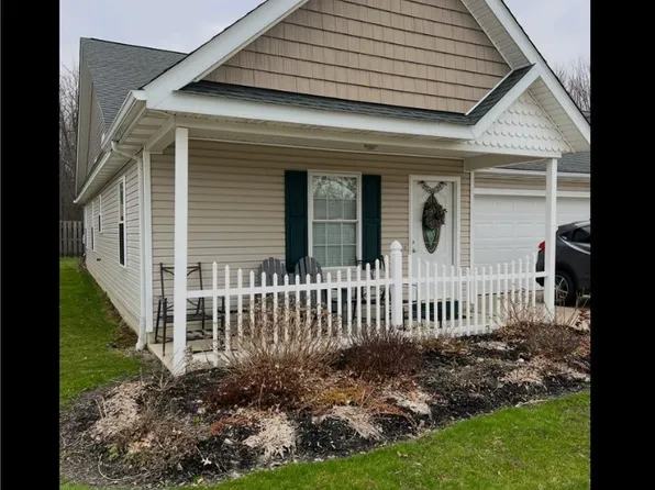 5930 Lake Rd W, Ashtabula, OH 44004