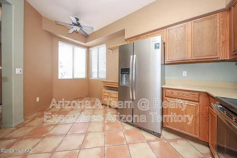 3 bed, 2.0 bath, 1485 sqft, $1,950 — Photo 4