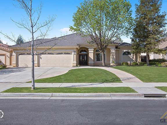 3rd image of 11600 Crabbet Park Dr