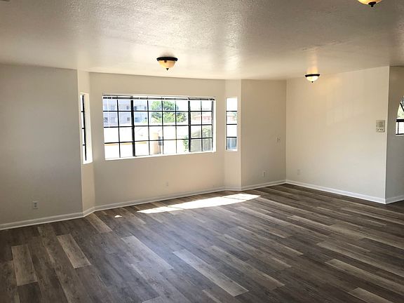 5th image of 4861 W 119th Pl APT A