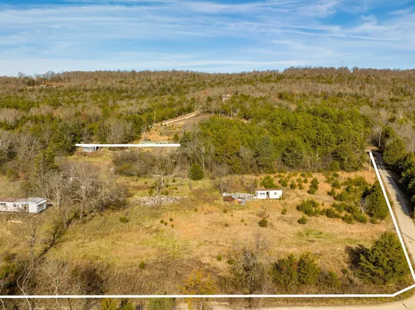 28 K And M Ranch Rd, Yellville, AR 72687