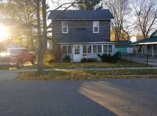 1005 Court St, Clare, MI 48617