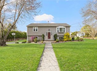 11 Nichole Ln, Coventry, RI 02816