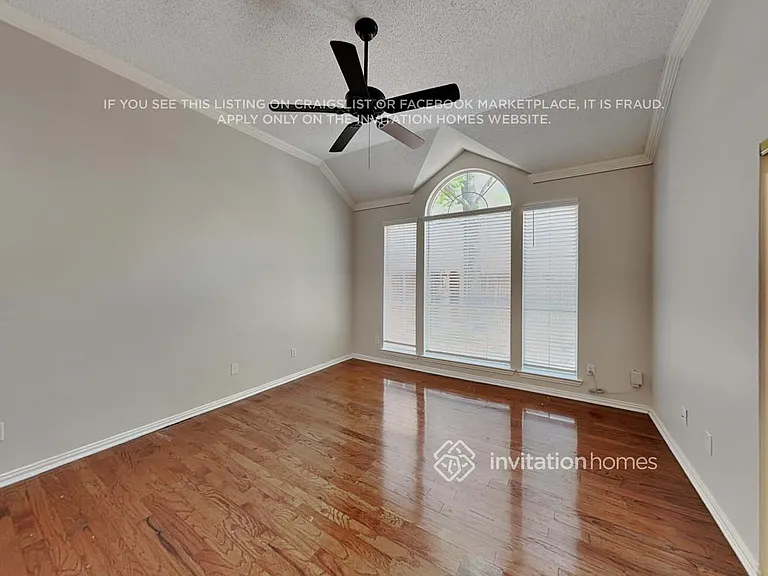 808 Olde Towne Dr — Photo 10