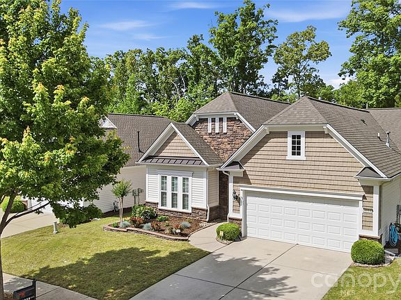 3rd image of 6014 Bison Ct