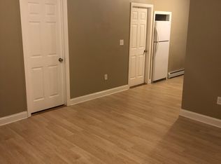 538 Alden St #1R, Fall River, MA 02723