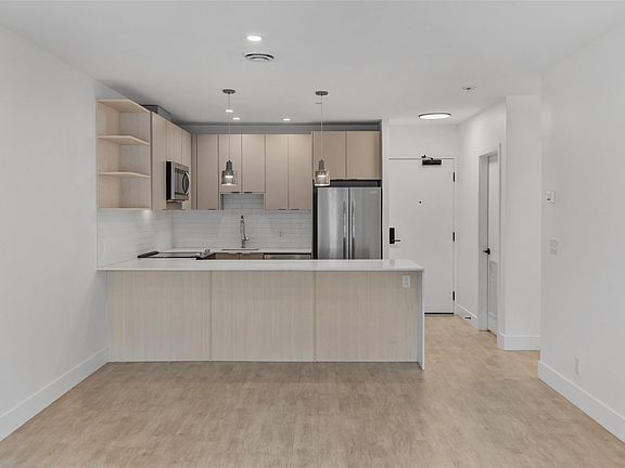 4th image of 1701 Coursier Ave #2204