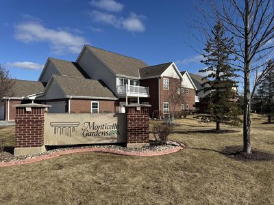 12374 West Virginia CIRCLE #7, Franklin, WI, 53132
