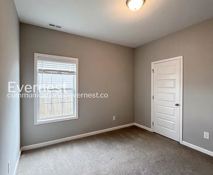 1105 Prospect Ct — Photo 19