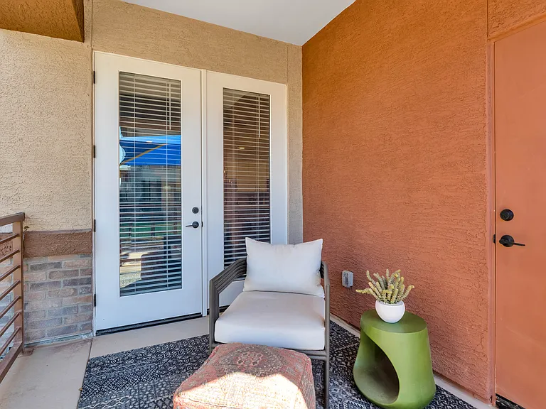Everly at Morrison Ranch Luxury Apartments — Photo 36