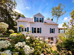 1101 Lakeview Dr, White Haven, PA 18661