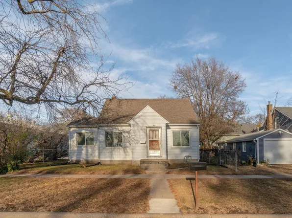 59 Sycamore St, Waterloo, IA 50703