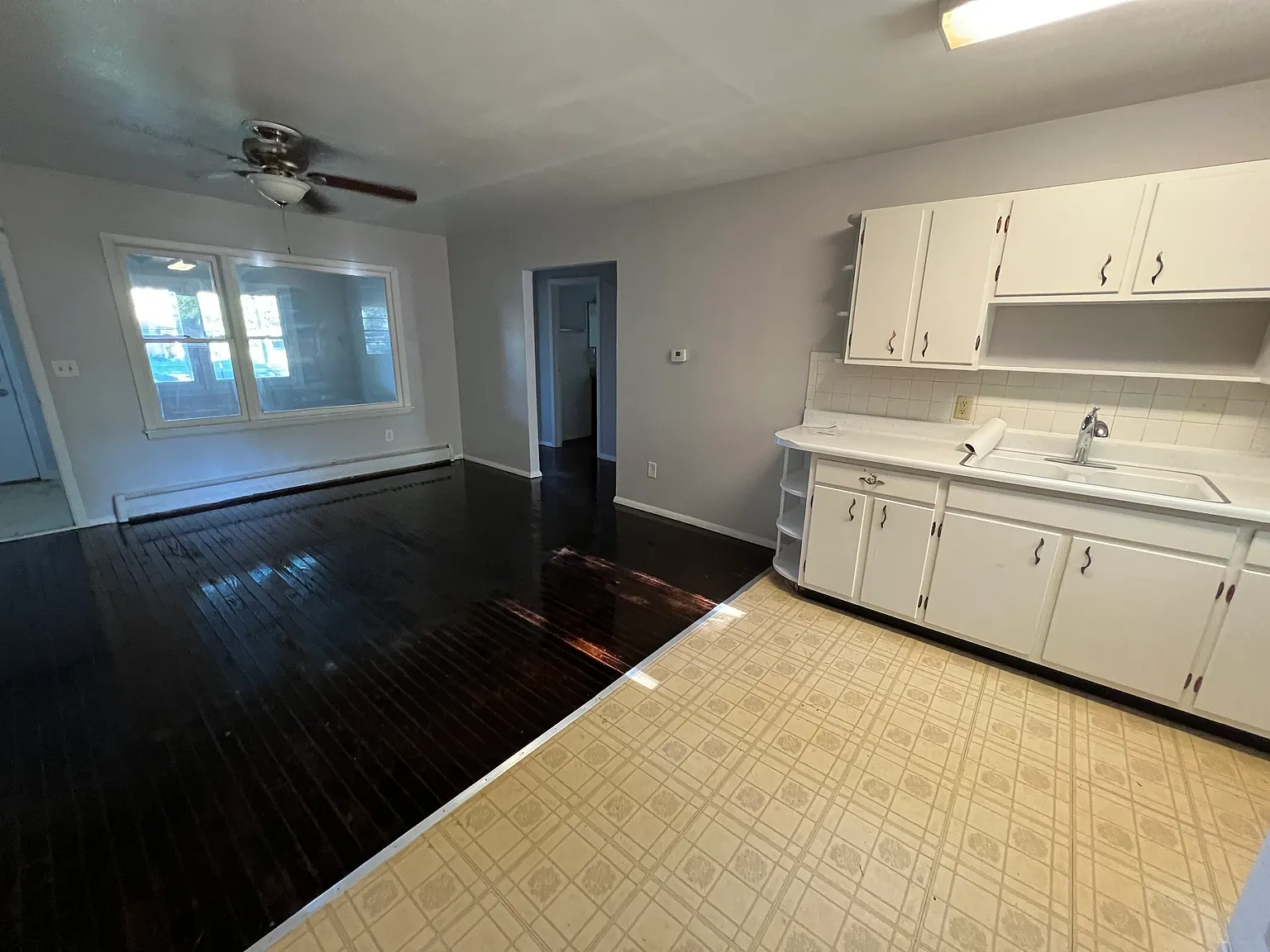 2 bed, 1000 sqft, $995 — Photo 2