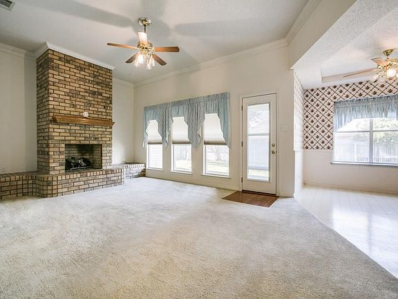 4th image of 1643 E Pleasant Dr