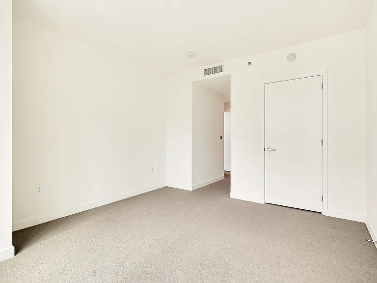 301 Main St #11B — Photo 16