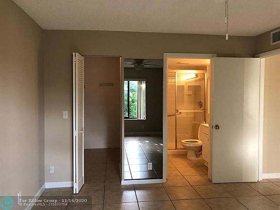 2nd image of 1011 Green Pine Blvd #C-c3