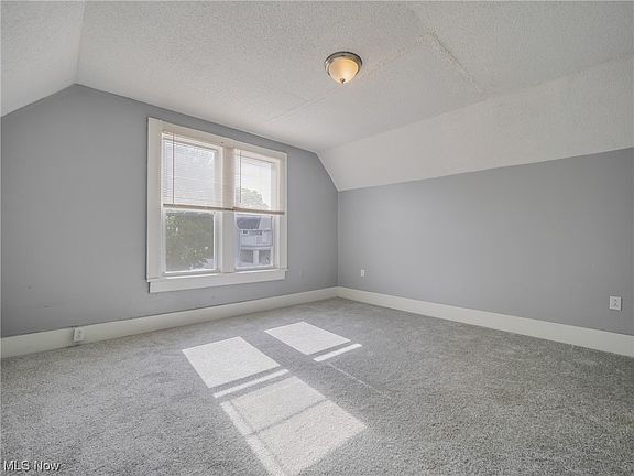 5th image of 2112 W 93rd St