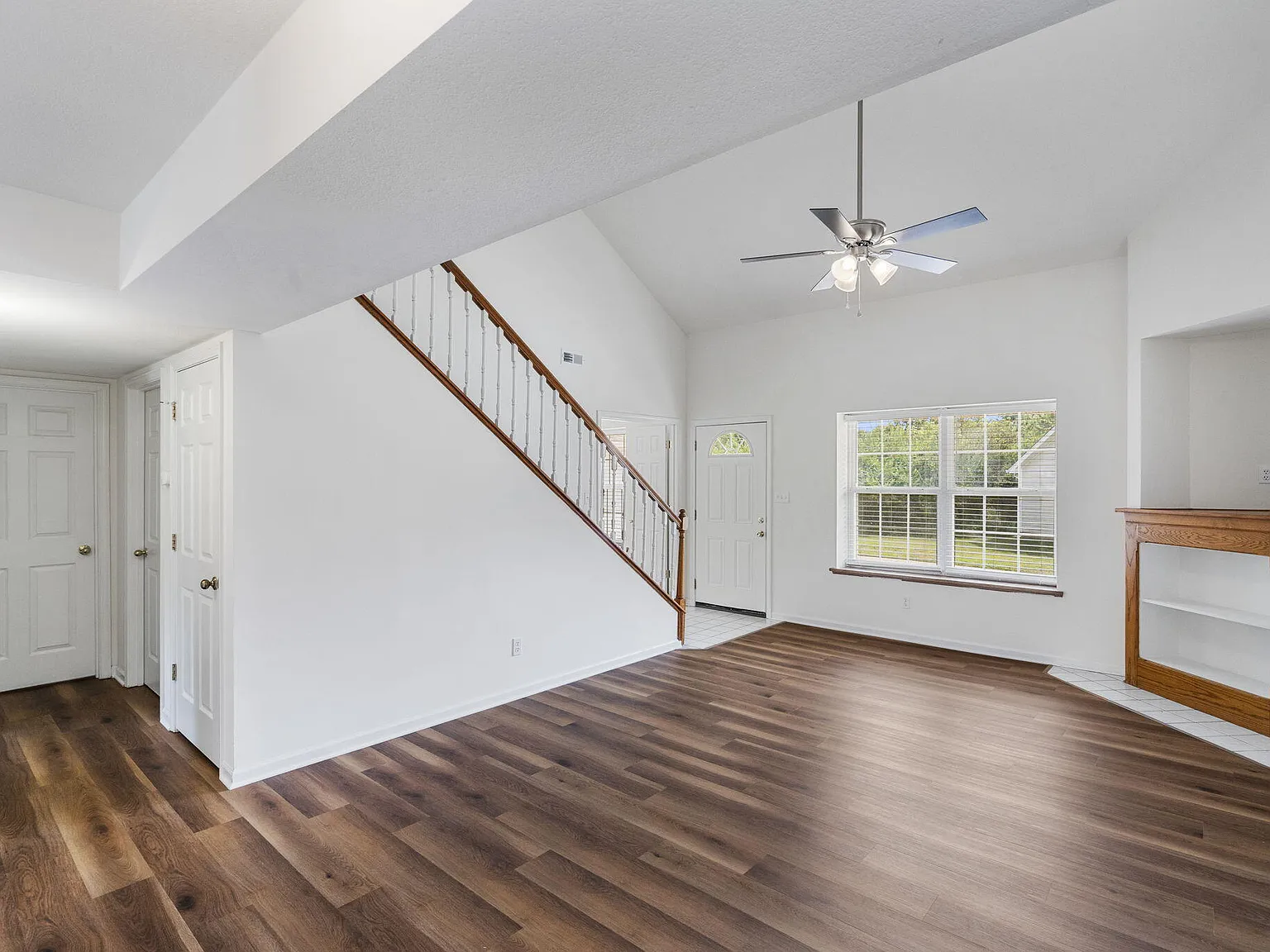 4 bed, 2.0 bath, 1850 sqft, $1,700 — Photo 3