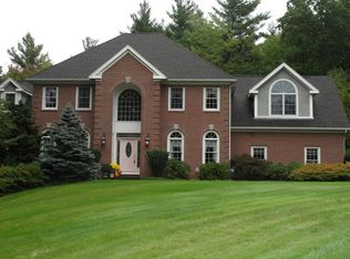 215 Cranbrook Dr, Holden, MA 01520