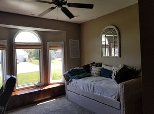 1604 SW Timberline Rd, Oak Grove, MO 64075