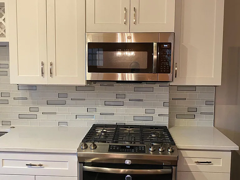 5708 Phillips Ave — Photo 3