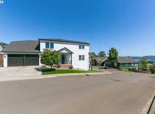2106 N 6th St, Washougal, WA 98671