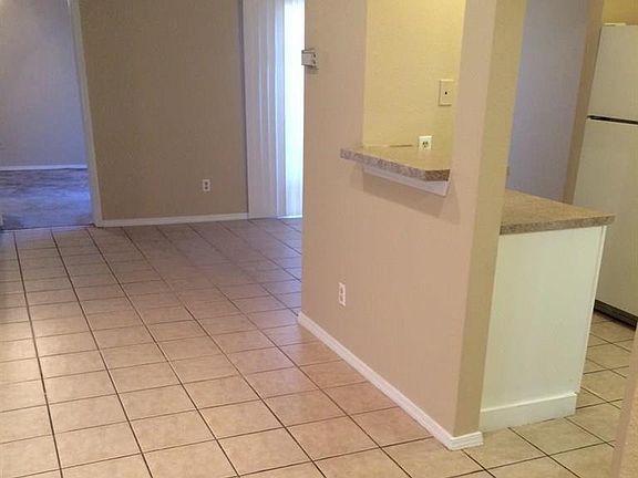 3rd image of 1013 Weston Dr #1013