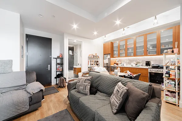 Rented by Joel Scharf, LREB | media 5