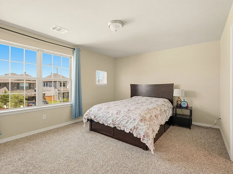 812 Coronado Terrace Ln — Photo 20