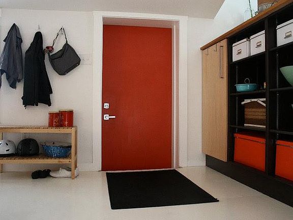 Entrance into living room
