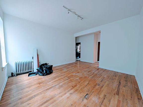 3rd image of 326 Saint Johns Pl #C8