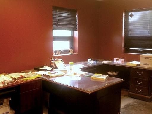 3rd image of 90 E Hill St
