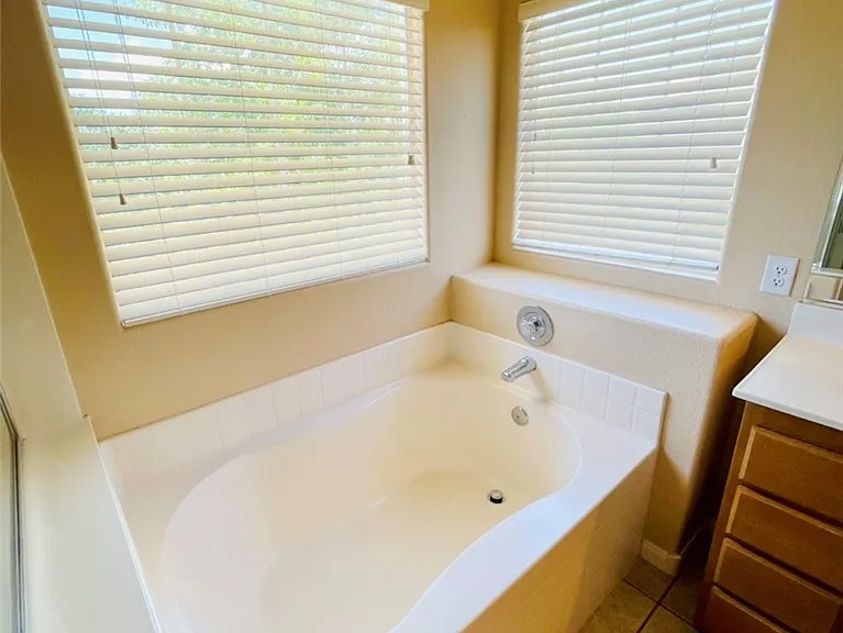 2722 La Porte Ct — Photo 9
